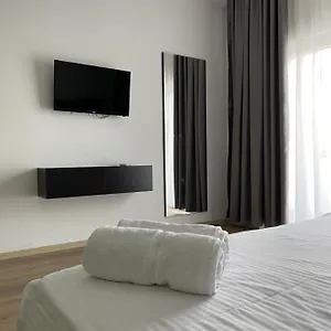 Ladi Tirana