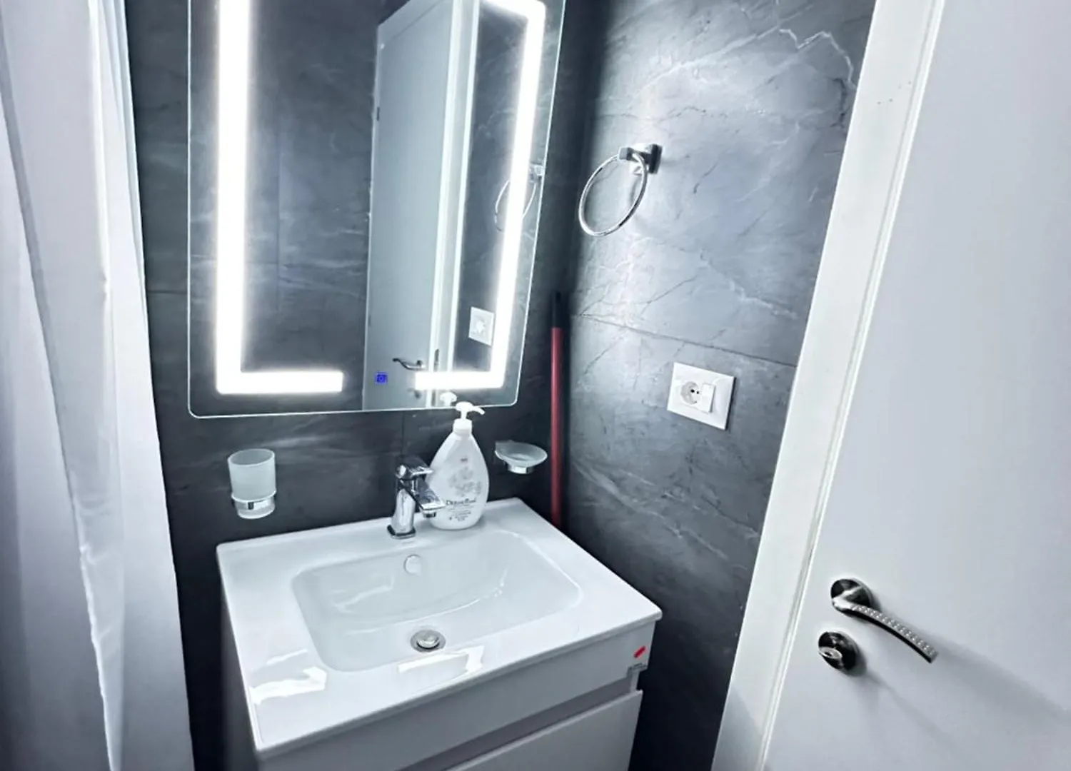 Apartment Delux City Inn Tirana